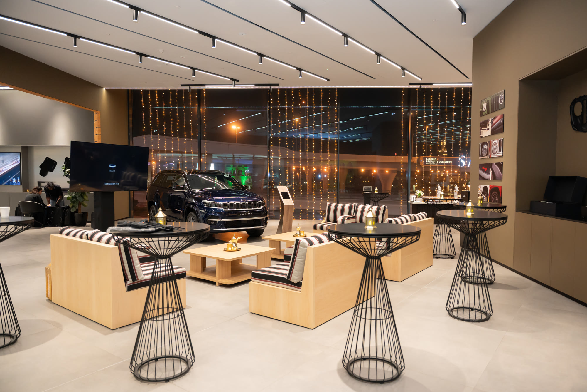 JEEP COMMANDER
LAUNCH ACTIVATIONS — BRAND EXPERIENCE project by Dune Culture